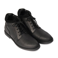 Black Ankle Boots in Oily Cow Leather